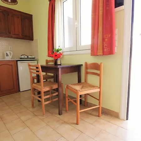 Ampavris Family 3* İstanköy