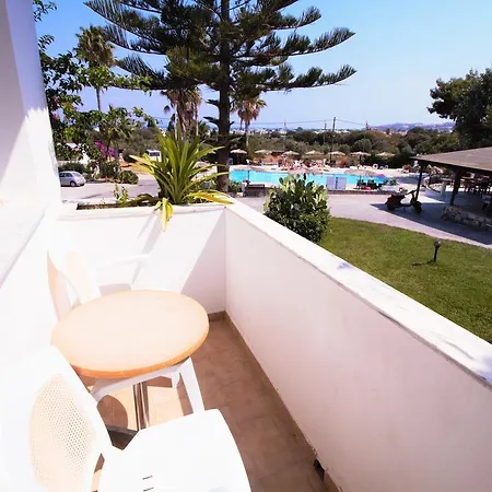 Apart Otel Ampavris Family