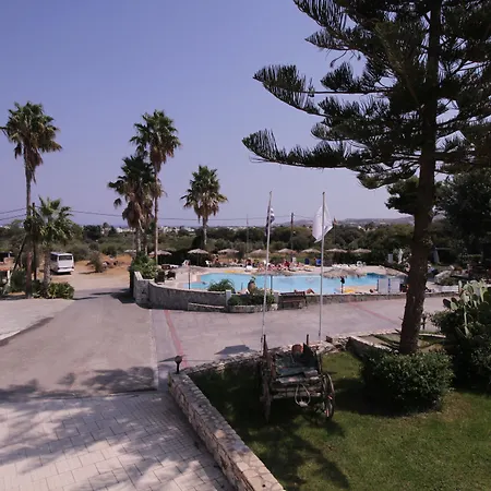 Aparthotel Ampavris Family