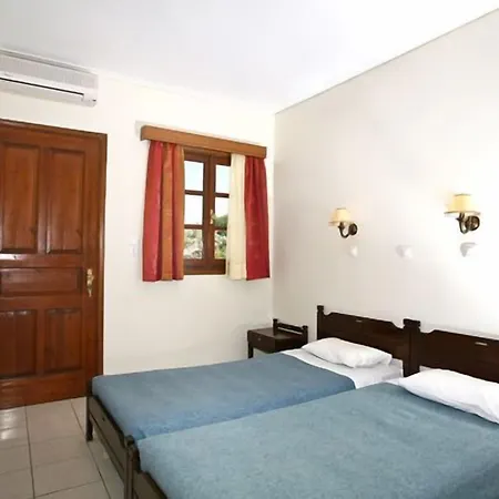 Aparthotel Ampavris Family 3*
