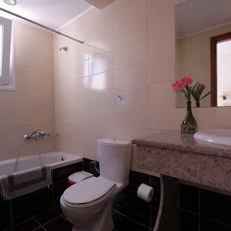 Aparthotel Ampavris Family 3*