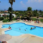 Aparthotel Ampavris Family 3*
