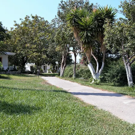 Family Apartahotel Ampavris