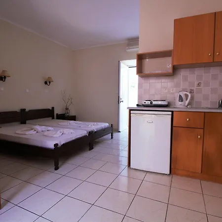 Apartahotel Ampavris Family 3*
