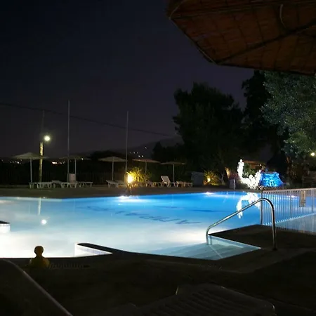 Ampavris Family Apartahotel 3*