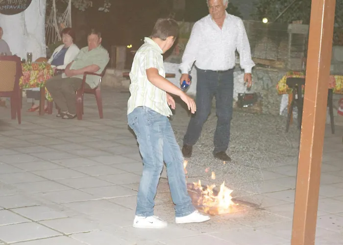 Family Lägenhetshotell 3*