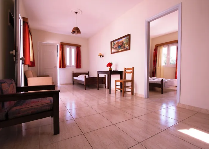 Family Lägenhetshotell 3*