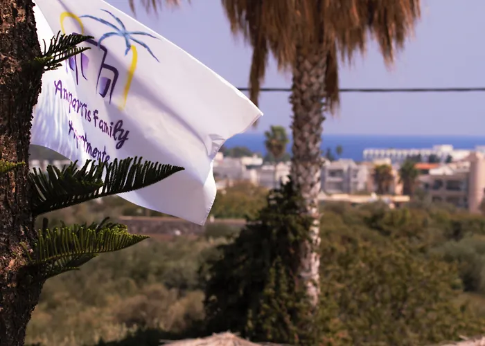 Family Lägenhetshotell 3*